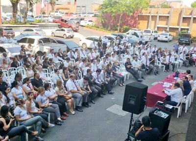 La participación en la asamblea en el Ministerio Público fue masiva ayer. Paralizarán las actividades la semana próxima.