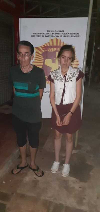 Fotografía de Juan Carlos Gómez Valenzuela, de 53 años y Susana Belén Arzamendia, de 25 años, detenidos en la noche de este sábado por el caso del homicidio de Rosa Elizabeth Pérez Ramírez, una niña de 13 años.