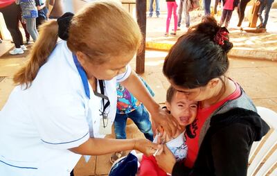 El Ministerio de Salud informó que si se aplicó una sola dosis contra el  sarampión a los niños, la segunda dosis se puede aplicar aunque los pequeños  ya hayan superado los 10 años.