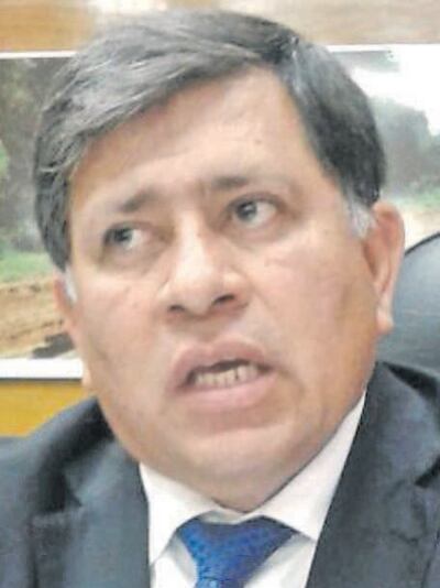 Armando Gómez, intendente de Lambaré (PLRA, llanista). Tiene un pedido de intervención municipal en Diputados.