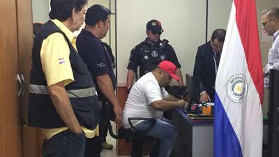 El hombre fue expulsado del país esta tarde.