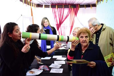 Personas de todas las edades participaron de la Libroferia de Encarnación.