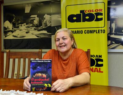La periodista y escritora Elvira Olmedo Zorrilla presenta hoy su libro "El quebrachal humeante".