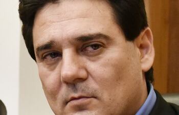 el-exministro-de-obras-publicas-enrique-salyn-buzarquis-candidato-a-titular-del-plra--213643000000-1428037.jpg