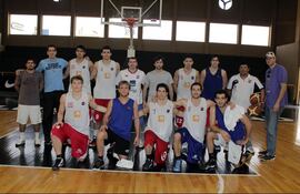 componentes-de-la-seleccion-paraguaya-que-participara-del-premundial-de-basquetbol-en-venezuela-200038000000-591176.JPG
