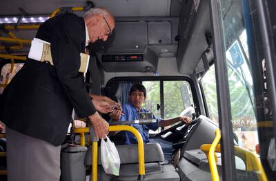 La mayoría de los usuarios del transporte público en el corredor Mariscal López no cuentan con tarjeta del billetaje electrónico. Todos alegaron la falta de interés debido a que no es obligatorio.