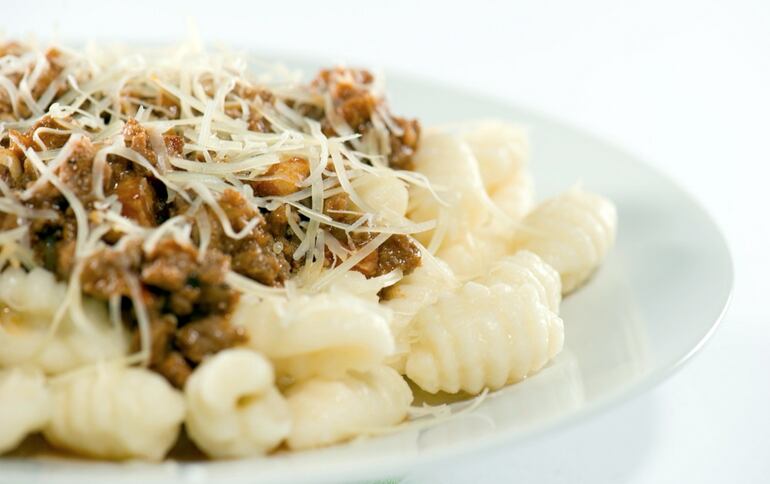 ALBERDÍN PREPARA VARIADO MENÚ