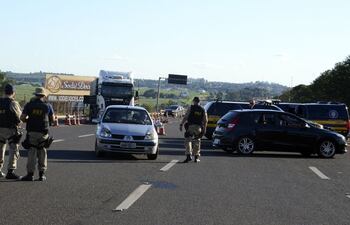 Los efectivos de la PRF se encuentran apostados en distintos puntos. (Imagen de archivo).