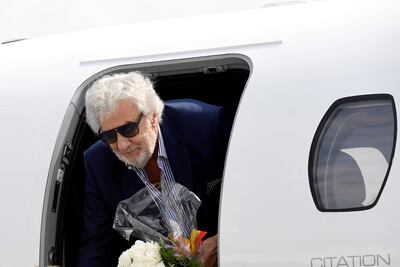 Plácido Domingo llegó a Hungria, donde fue recibido con "orgullo" por autoridades y seguidores.