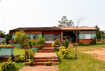 El local de la USF de Yrybucuá fue deshabitada hace más de un mes porque supuestamente se tenían que iniciar las obras de ampliación, pero hasta ayer no comenzó.