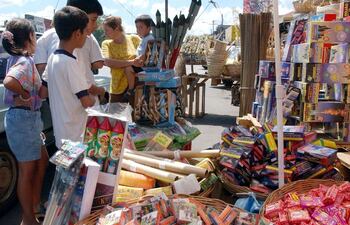los-ninos-y-adolescentes-son-los-que-mas-tienden-a-manipular-los-petardos-y-fuegos-artificiales-durante-los-festejos-de-fin-de-ano--185707000000-1028268.jpg