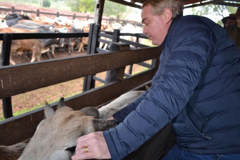 /pf/resources/images/abc-placeholder.png?d=2399