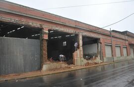 demolicion-de-edificio-historico-tacuary-121951000000-1101732.JPG