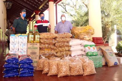 Víveres recibidos en el Comando de Artillería para las personas que entrarán en cuarentena.