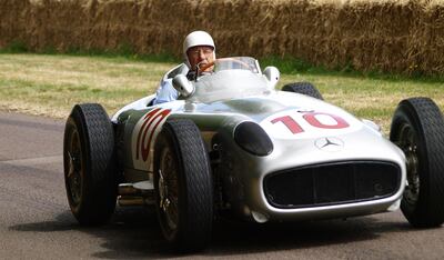 A los 90 años falleció el domingo el piloto británico Stirling Moss, el campeón sin corona de la F1.