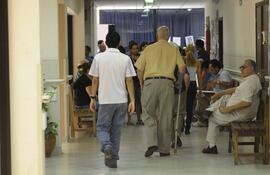 los-asegurados-del-ips-y-sus-familiares-que-concurren-al-geriatrico-estan-expuestos-a-contraer-el-virus-kpc--201010000000-449945.jpg