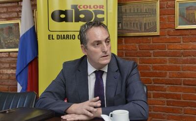 El embajador del Uruguay deberá dar explicaciones sobre las sospechas de presencia de Juan Arrom y Anuncio Martí en territorio uruguayo.