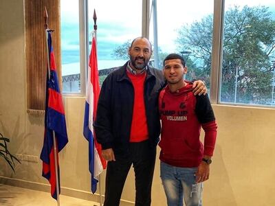Juan Escobar visitó a Raúl Zapag.
