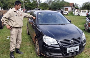 asesinan-a-balazos-a-un-policia-y-a-un-civil-dentro-de-un-auto-mau-204207000000-554021.jpg