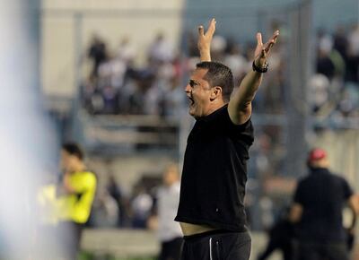 Aldo Bobadilla durante la revancha del DIM contra el Atlético Tucumán en la Fase 3 de la Copa Libertadores.