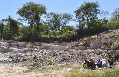 Los trabajadores Antonino García, Gabriel Osorio e Isidro Caballero relataron que están sin poder generar ingresos desde la declaración de la cuarentena.