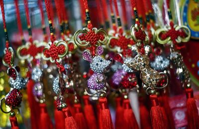 La memorabilia del calendario lunar chino este año se concentra en diversos objetos que están inspirados en el “Año de la Rata”.