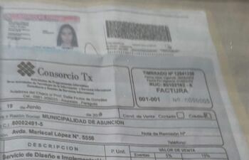 Factura del primer pago que pretende el Consorcio TX.