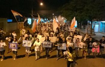 marcha-por-pablo-medina-en-curuguaty-204548000000-1145883.jpg