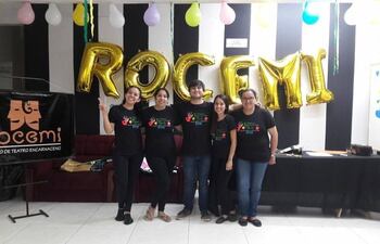 elenco-de-la-escuela-de-teatro-rocemi-de-encarnacion--204237000000-1819161.jpeg