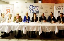 integrantes-del-elenco-de-agua-clara-la-tragicomedia-que-se-estrena-hoy--200302000000-1837740.jpg