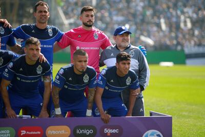 junto al nuevo técnico Diego Armando Maradona.
