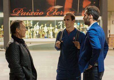 Miguel Ángel Russo, Leandro Somoza y Roberto Nanni en el complejo del Atlético Paranaense.