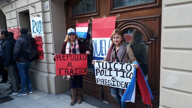 Ciudadanos paraguayos en Buenos Aires se manifestaban este jueves.