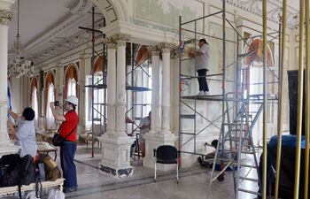 las-reparaciones-en-el-palacio-de-gobierno-se-iniciaron-en-2012-pero-hasta-ahora-el-edificio-sigue-necesitando-refacciones--210155000000-1319429.jpg