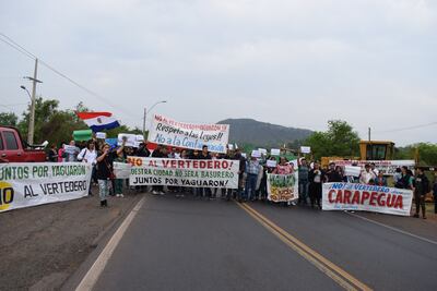Los manifestantes cerraron la ruta de manera intermitente cada 10 minutos.