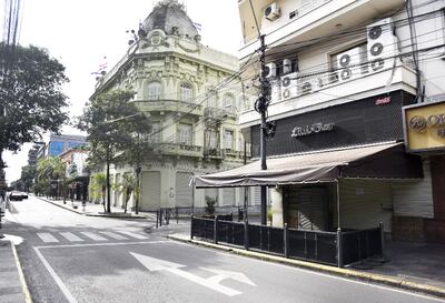 El cierre temporal y permanente de locales afectó a muchos trabajadores en sus ingresos, aun con la ayuda estatal.