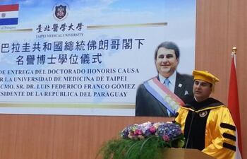 el-presidente-franco-recibio-el-doctorado-honoris-causa-de-la-universidad-de-medicina-de-taipei-foto-gentileza--220938000000-554674.jpg