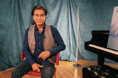 El cantante venezolano José Luis Rodríguez El Puma lanza este viernes su disco "Agradecido", el primer material después de someterse a un doble trasplante de pulmón.