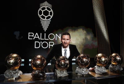 A lo largo de la última década, Lionel Messi siguió superándose, batiendo récord tras récord y hoy es el futbolista que más balones de oro tiene en la historia.