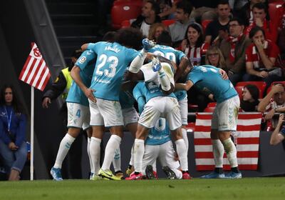 Festejo de los jugadores de Osasuna tras el gol al Athletic Bilbao.