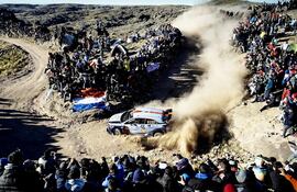 el-fin-de-semana-pasado-se-disputo-el-rally-de-argentina-por-el-mundial-con-la-asistencia-de-unos-900-000-aficionados-en-cuatro-dias--221338000000-1581891.jpg