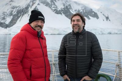 Los actores españoles Javier y Carlos Bardem embarcaron a comienzos de 2018 en el buque Arctic Sunrise de Greenpece y ahora presentan eldocumental "Sanctuary".