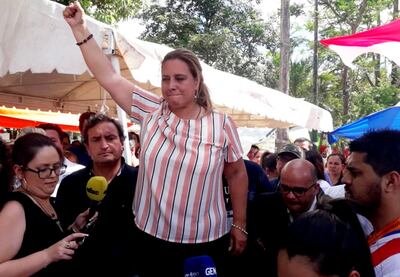 Porfiria Melgarejo de  Ocholasky, secretaria del Sifjupar, durante una manifestación del año pasado frente al Congreso Nacional.