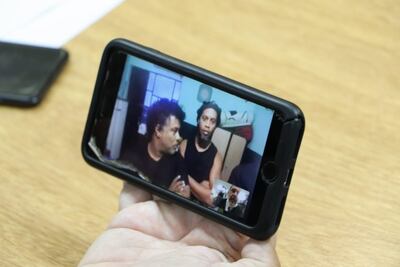 El juez Gustavo Amarilla durante la audiencia de revisión de medidas para Ronaldinho Gaúcho y su hermano Roberto de Assis Moreira. Por la pandemia, la audiencia se hizo con una videollamada.