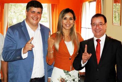 El diputado Esteban Samaniego (Colorado Añetete); su esposa, la intendenta de Quyquyhó, Patricia Corvalán; y el diputado imputado Miguel Cuevas (Añetete).