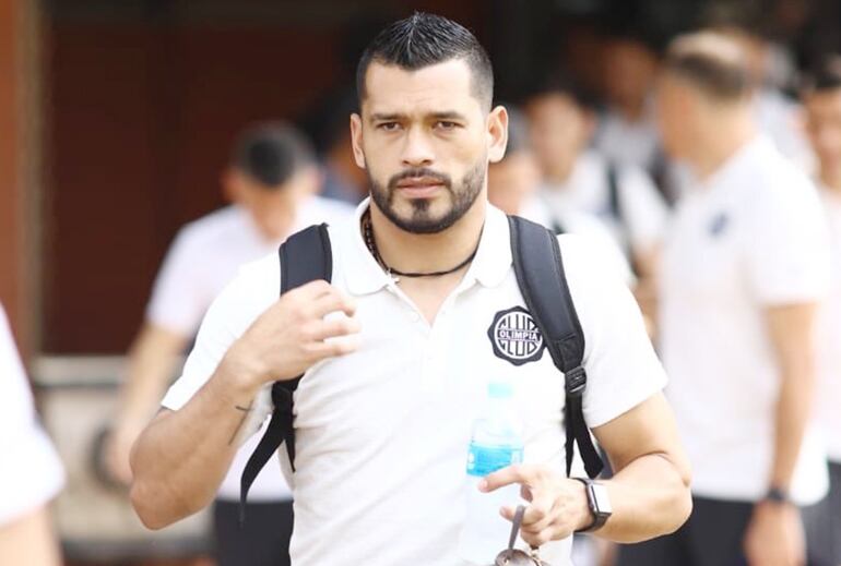 Por una cuestión de precaución, Miguel Ángel Ramón Samudio (32 años) no jugaría el domingo en Para Uno, al menos de titular.