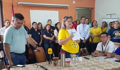 Docentes amenazan con no iniciar las clases
