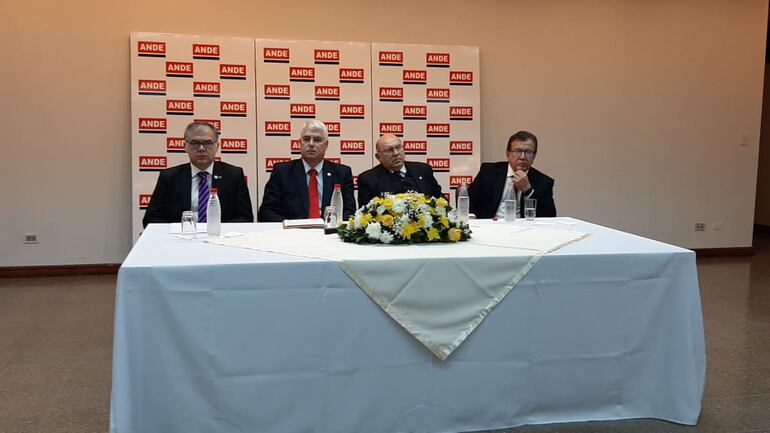 Escrache de miembros del Sitrande.