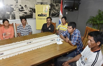 indigenas-ayoreos-del-chaco-llegaron-a-nuestra-redaccion-para-explicar-la-situacion-procesal-de-cuyabia--195110000000-1043646.jpg