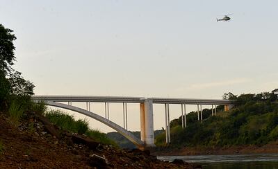 La Armada Paraguaya incorporó ayer un helicóptero para los operativos de control.